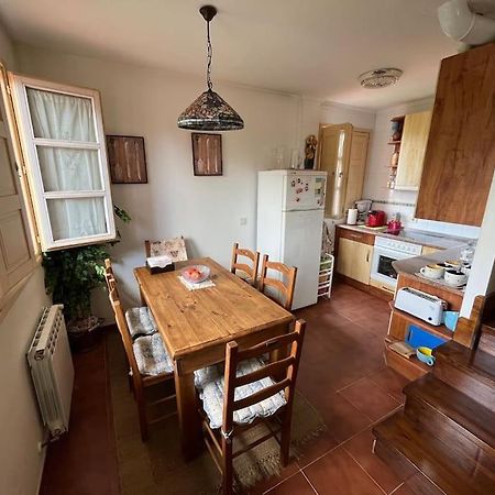 Apartamento Las Martas โกมิญาส ภายนอก รูปภาพ