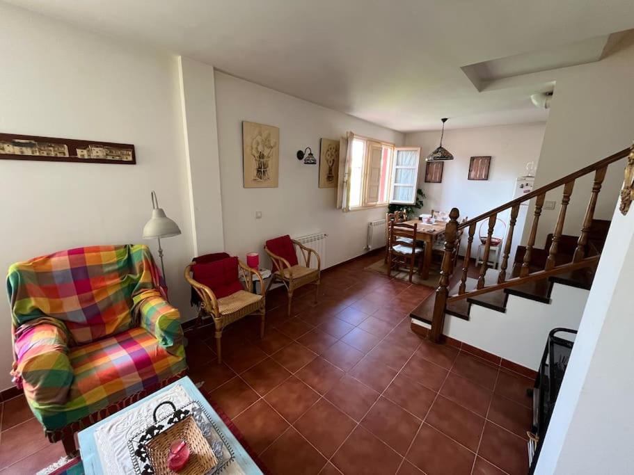 Apartamento Las Martas โกมิญาส ภายนอก รูปภาพ