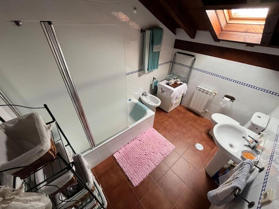 Apartamento Las Martas โกมิญาส ภายนอก รูปภาพ