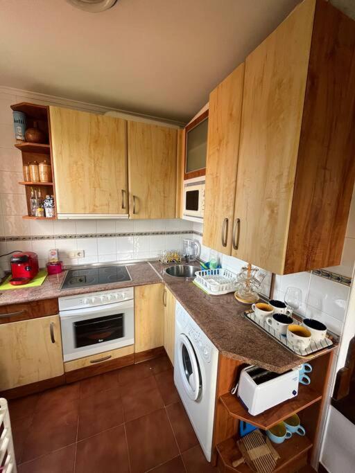 Apartamento Las Martas โกมิญาส ภายนอก รูปภาพ