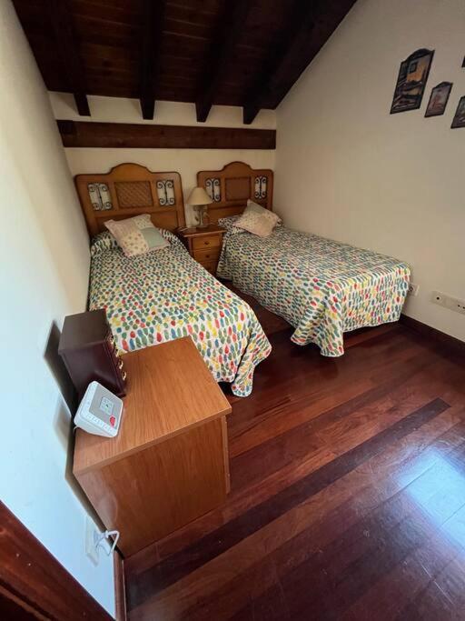 Apartamento Las Martas โกมิญาส ภายนอก รูปภาพ
